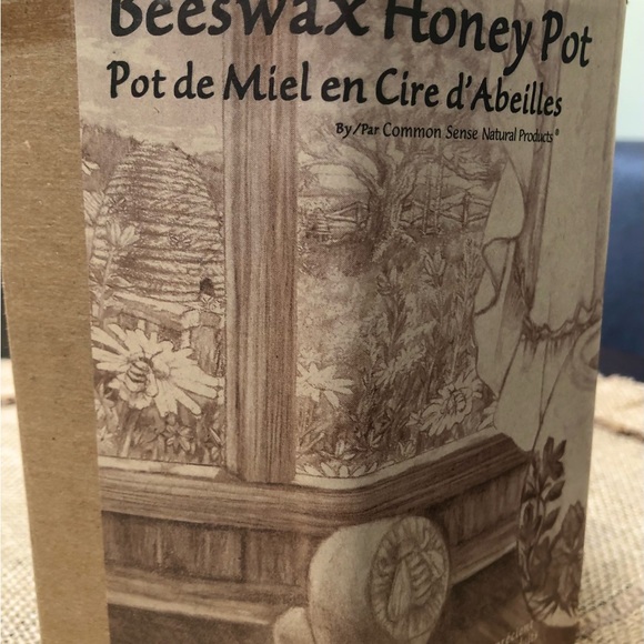 Beeswax Honey Pot 🐝🍯 - Picture 4 of 5